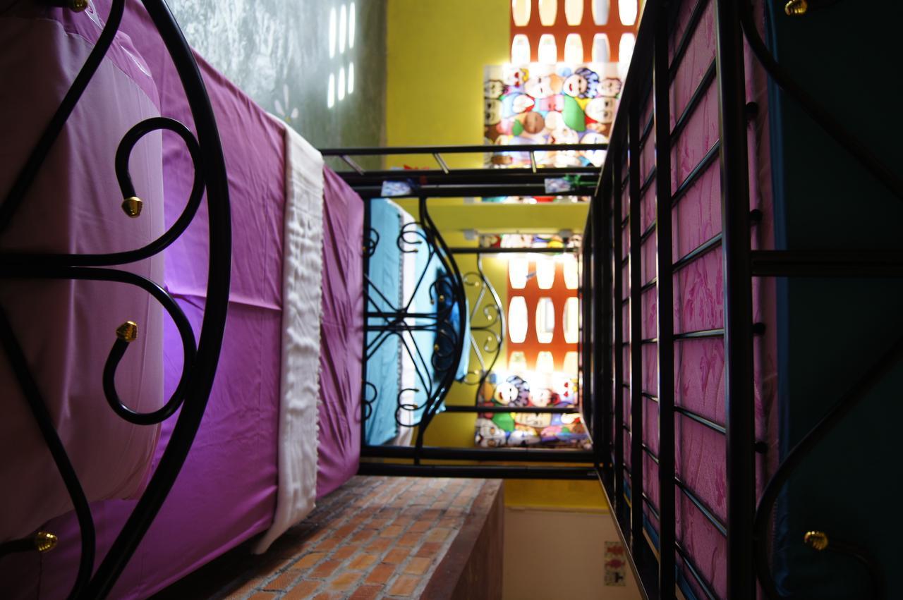 Dorm Des Fleurs Hostel Khao Lak Quarto foto